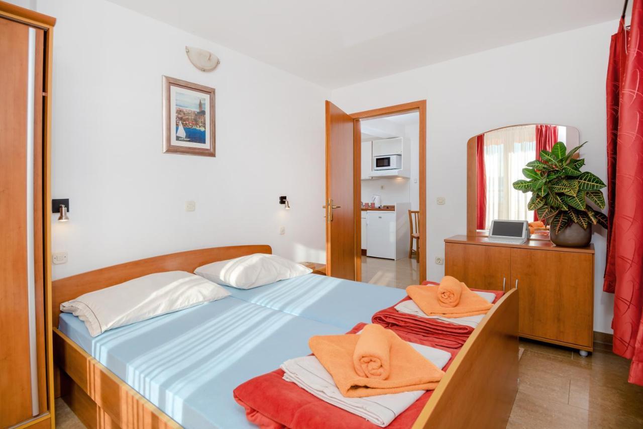 Apartments Vila Adrijana & Fitness Studio Wolf Bv 바스카보다 외부 사진