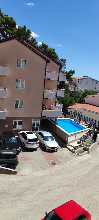 Apartments Vila Adrijana & Fitness Studio Wolf Bv 바스카보다 외부 사진