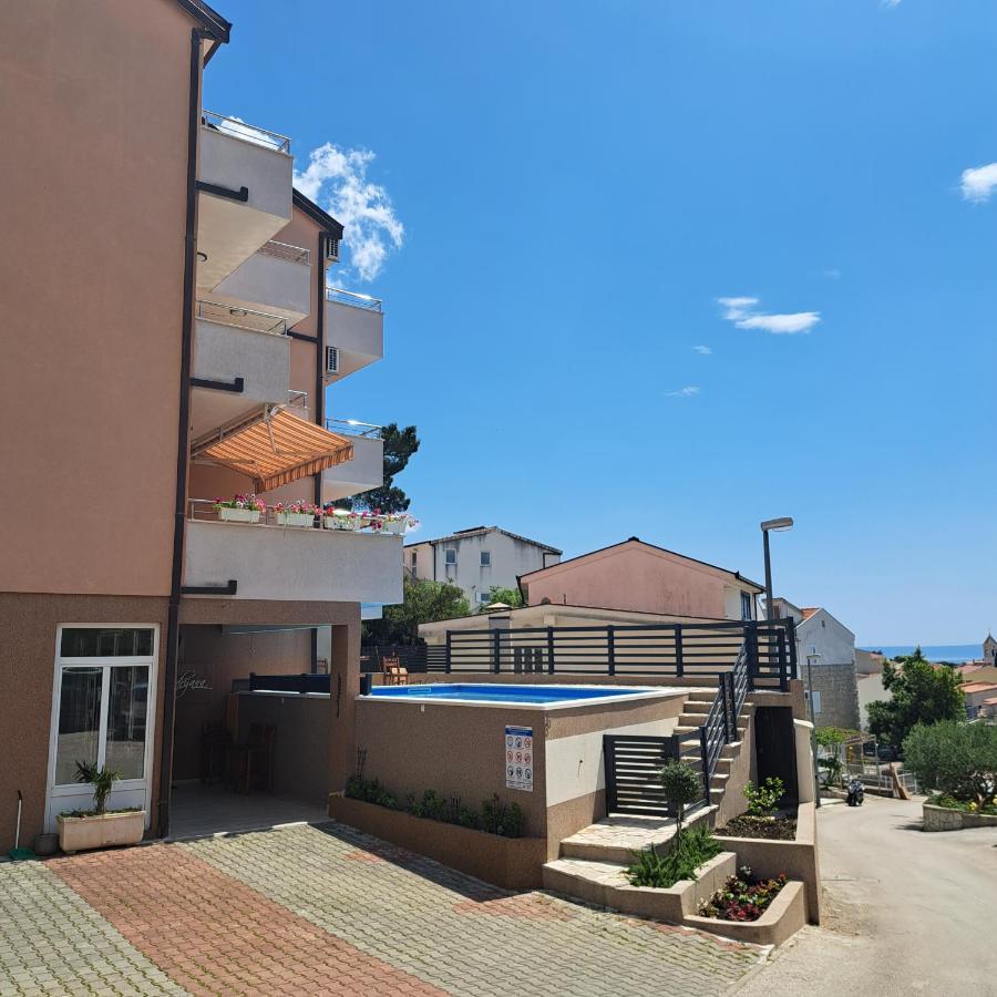 Apartments Vila Adrijana & Fitness Studio Wolf Bv 바스카보다 외부 사진