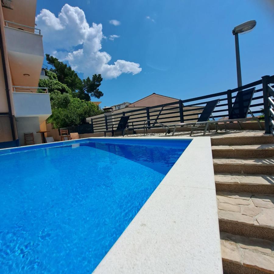 Apartments Vila Adrijana & Fitness Studio Wolf Bv 바스카보다 외부 사진