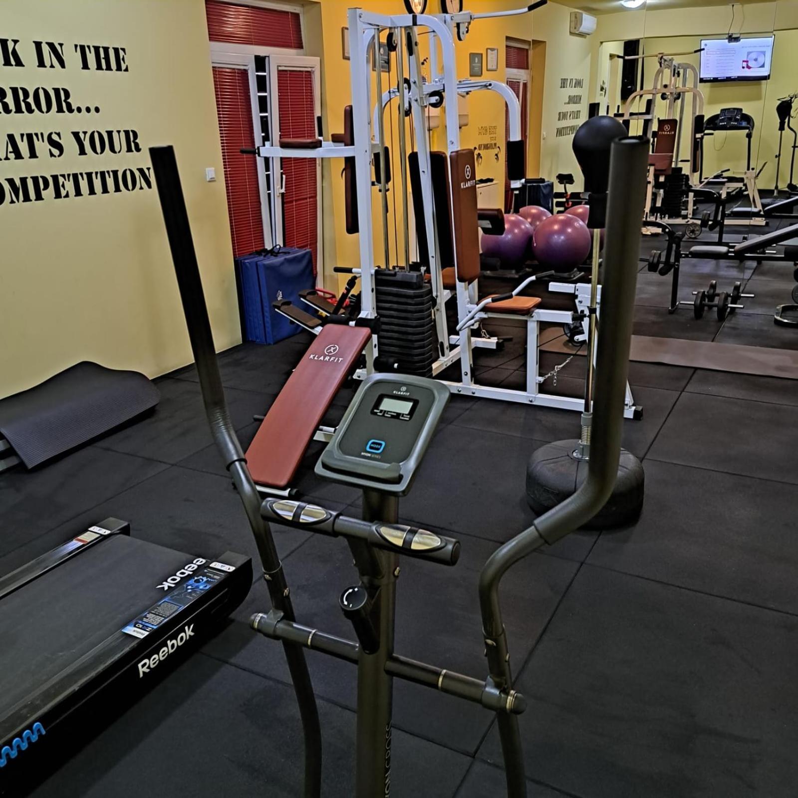 Apartments Vila Adrijana & Fitness Studio Wolf Bv 바스카보다 외부 사진