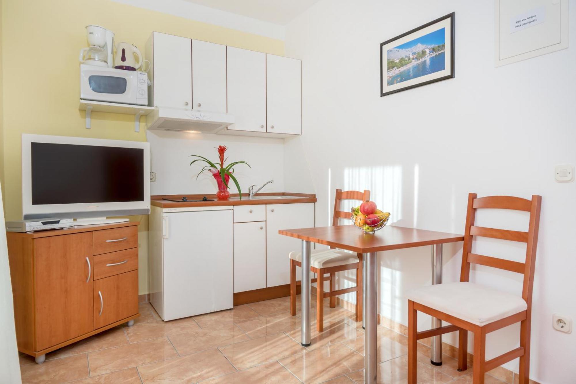 Apartments Vila Adrijana & Fitness Studio Wolf Bv 바스카보다 외부 사진