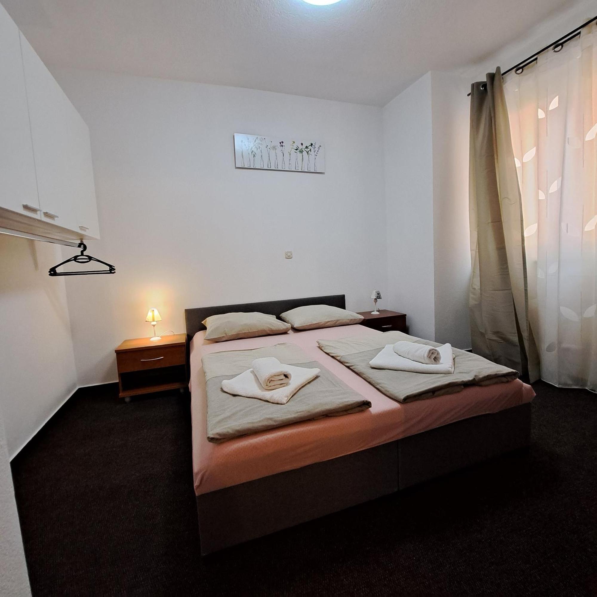 Apartments Vila Adrijana & Fitness Studio Wolf Bv 바스카보다 객실 사진